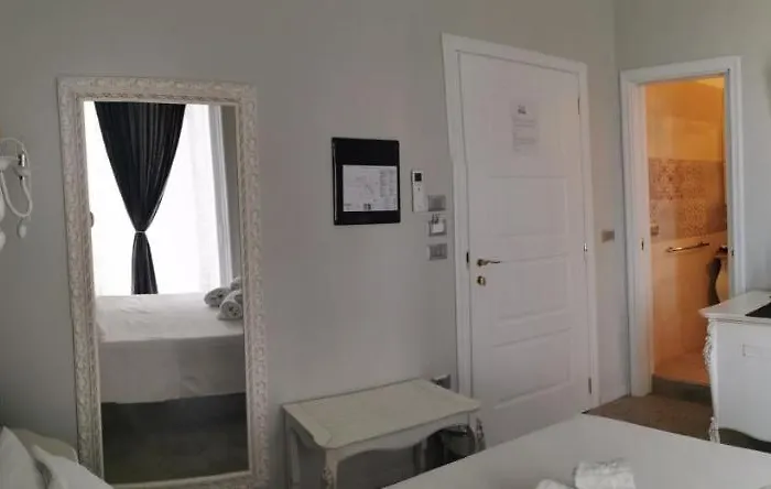 Alojamento de Acomodação e Pequeno-almoço Giorgia 4*