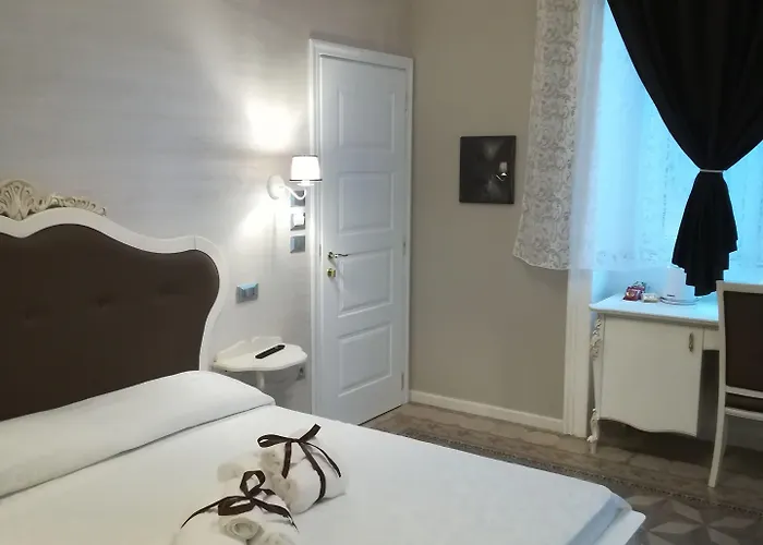 Alojamento de Acomodação e Pequeno-almoço Giorgia Tropea